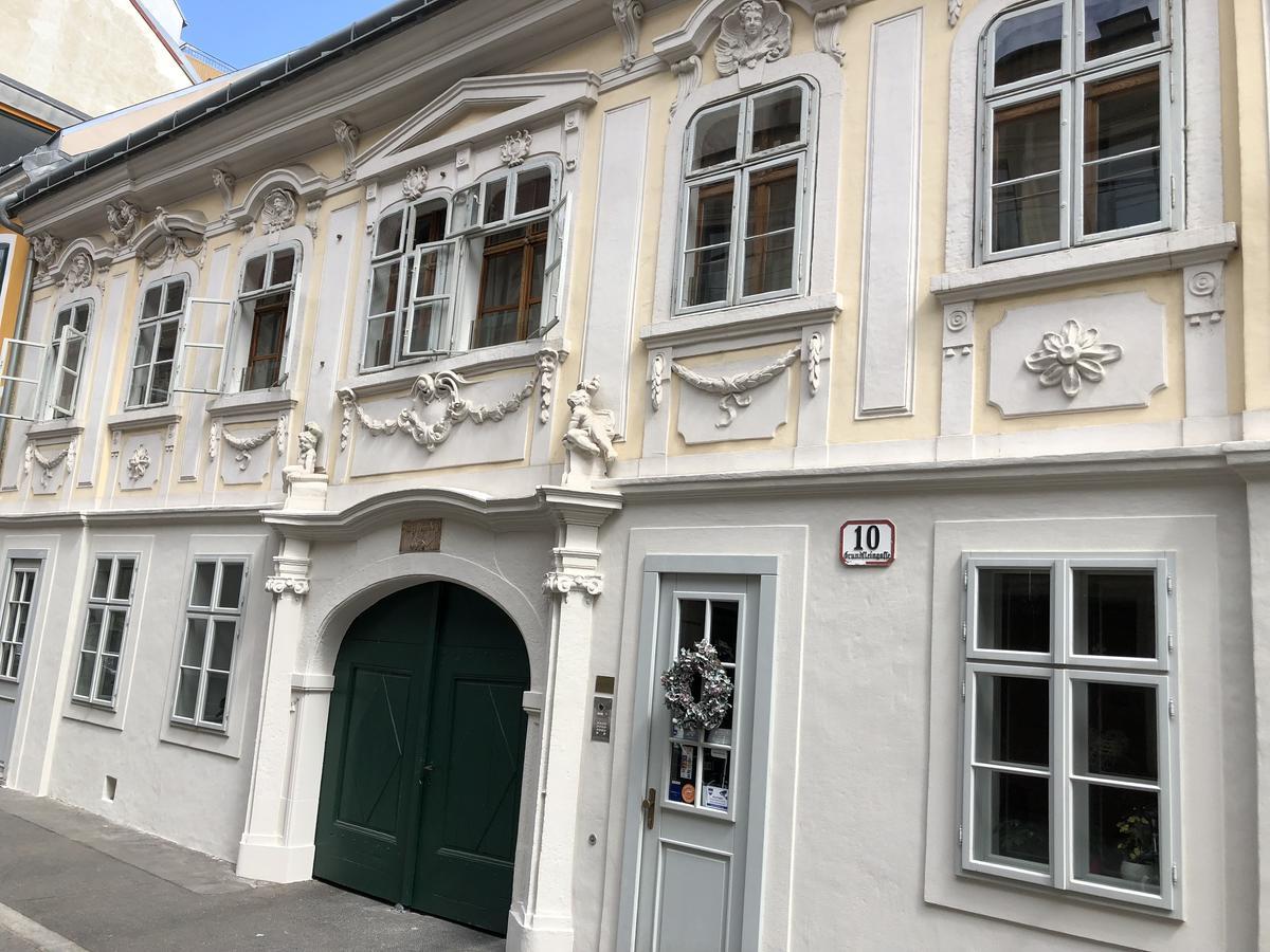 Boutique Zum Goldenen Kegel * Wien